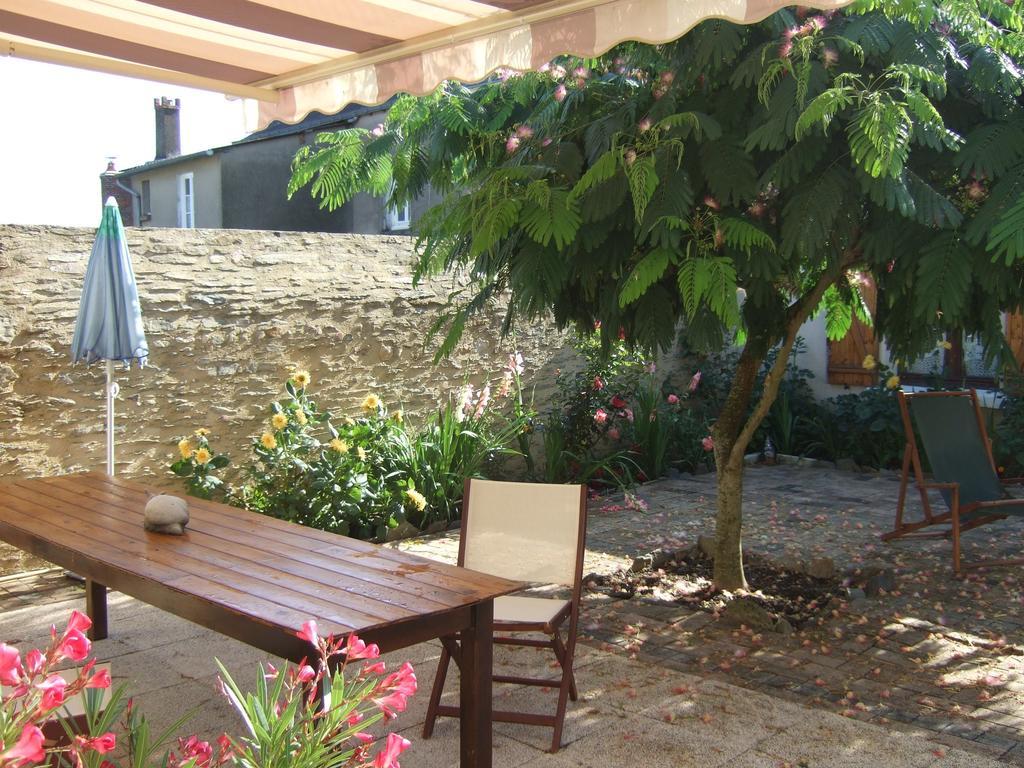 Les Escargots Bed and Breakfast Vauchrétien Εξωτερικό φωτογραφία